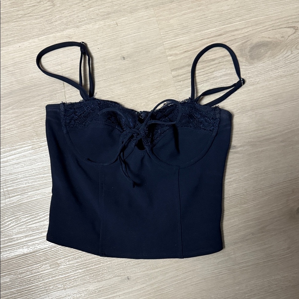 Edikted Black/Dark Blue Sexy Lace Detail Crop Top